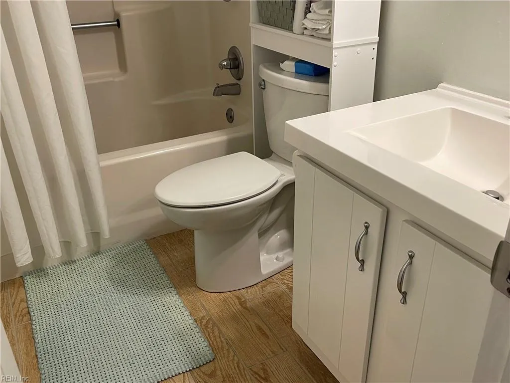 Virginia Beach, Virginia 23453, United States, 3 Bedrooms Bedrooms, ,2 BathroomsBathrooms,Residential,Active,189292