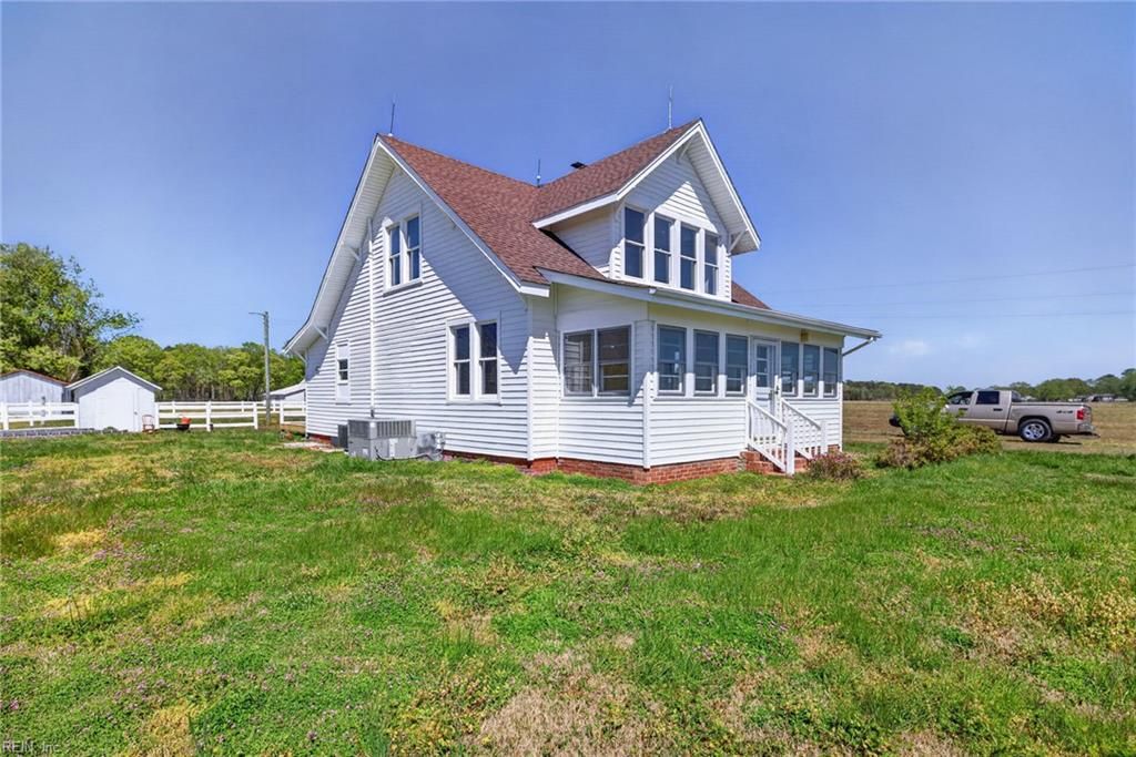 Photo of 5981 Fitztown Road, Virginia Beach, VA 23457 (MLS # 10629353)