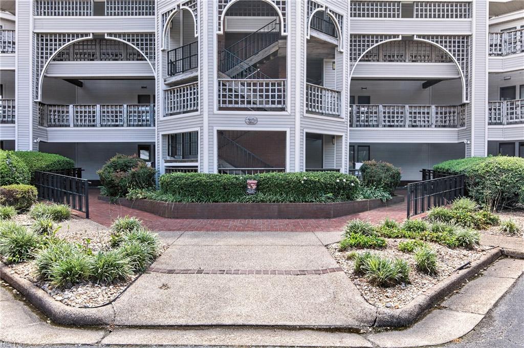 Photo of 30 Brough Lane #307, Hampton, VA 23669 (MLS # 10648015)