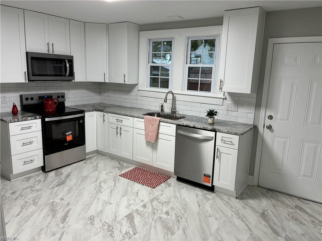 Photo of 36 Decatur Street, Portsmouth, VA 23702 (MLS # 10655113)
