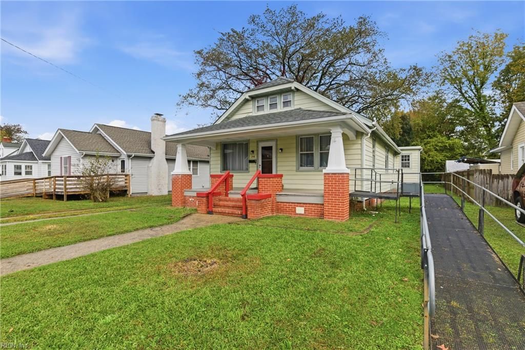 Photo of 248 Pocahontas Place, Hampton, VA 23661 (MLS # 10608613)