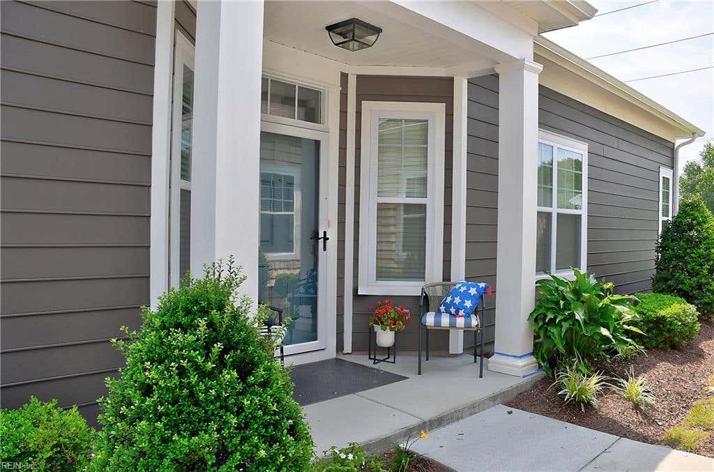 Photo of 419 Heartfield Drive, Chesapeake, VA 23322 (MLS # 10648866)