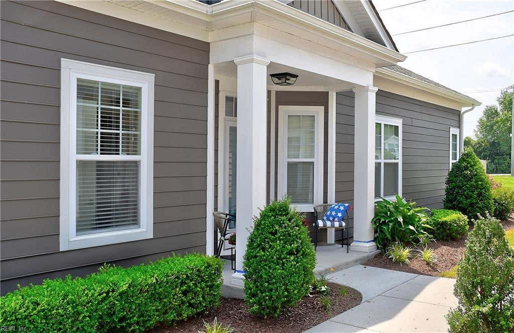 Photo of 419 Heartfield Drive, Chesapeake, VA 23322 (MLS # 10648866)