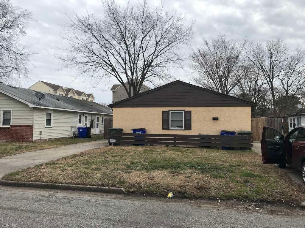 Photo of 1524 Wyoming Avenue #A, Norfolk, VA 23502 (MLS # 10620322)