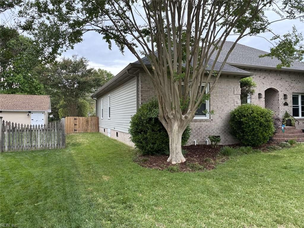 Photo of 416 Brougham Court, Chesapeake, VA 23322 (MLS # 10633341)