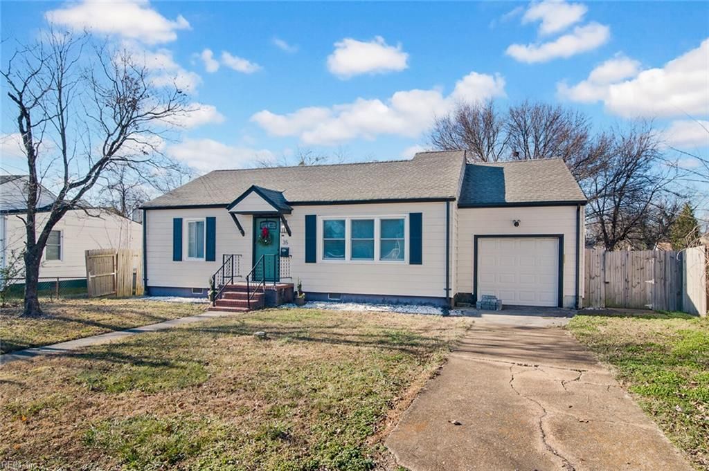 Photo of 35 Clayton Drive, Hampton, VA 23669 (MLS # 10613876)