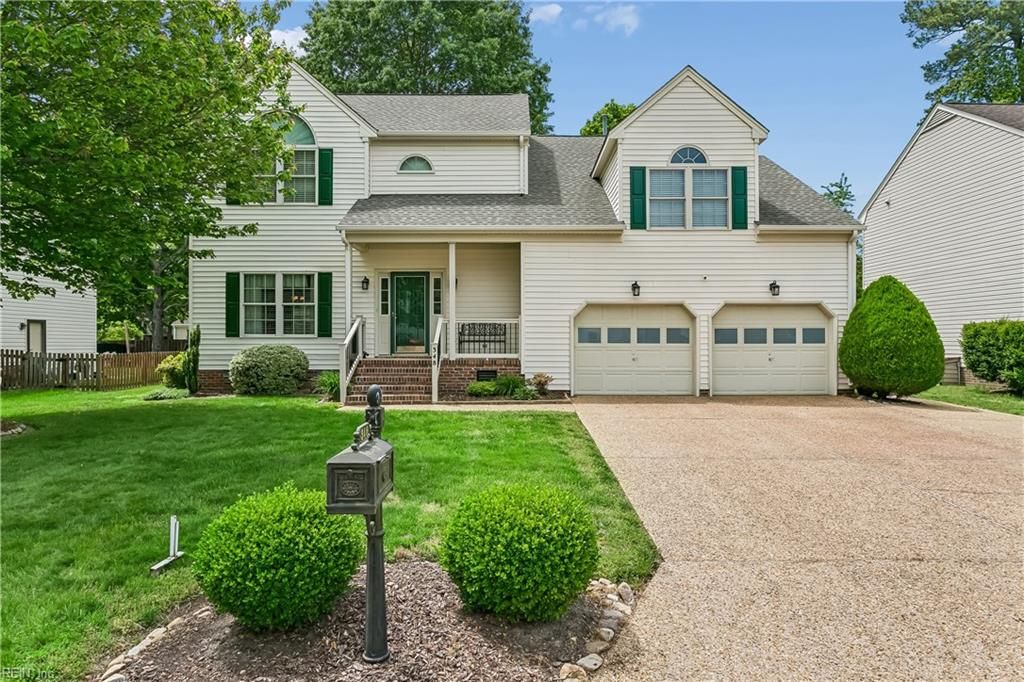 Photo of 348 Lynchburg Drive, Newport News, VA 23606 (MLS # 10632233)