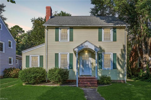 Photo of 131 Shenandoah Road, Hampton, VA 23661 (MLS # 10659106)