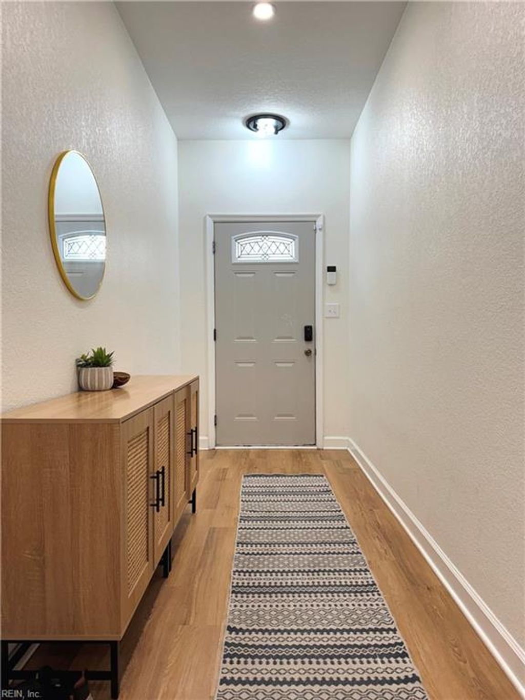 Photo of 126 RIVERVIEW Avenue, Portsmouth, VA 23704 (MLS # 10623978)