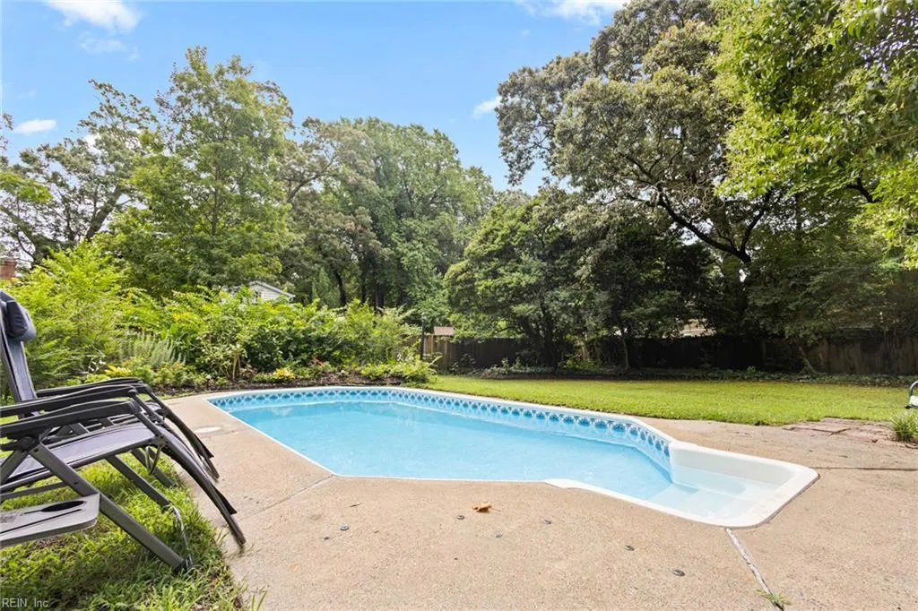 Virginia Beach, Virginia 23452, United States, 3 Bedrooms Bedrooms, ,2 BathroomsBathrooms,Residential,Active,173231