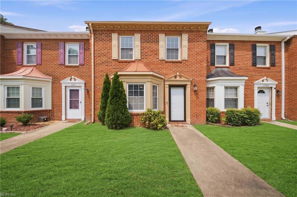 Photo of 1234 Cedar Mill Square, Chesapeake, VA 23320 (MLS # 10648840)