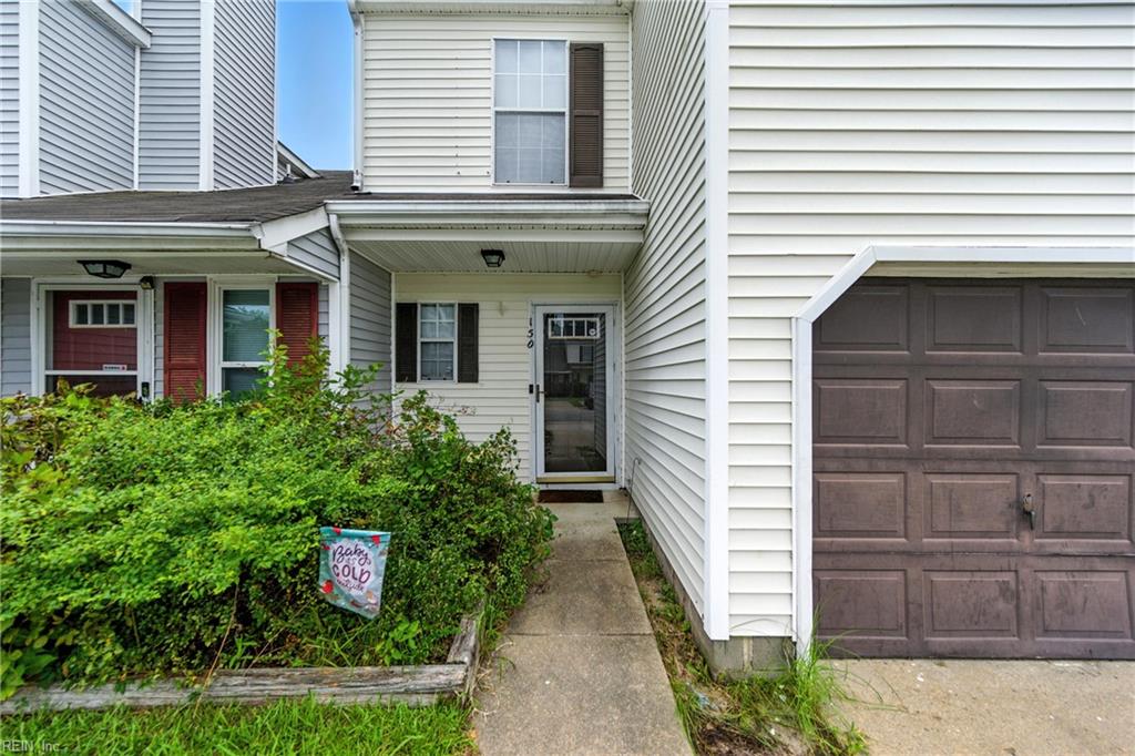 150 E Wexford DR