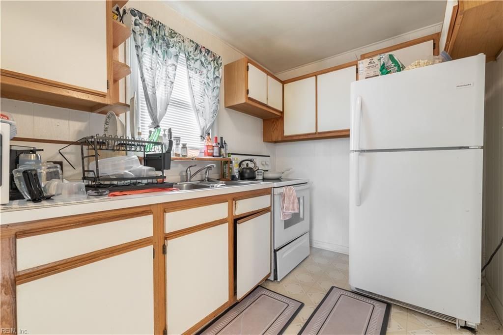 Photo of 408 Seminole Rd Rd, Hampton, VA 23661 (MLS # 10615999)