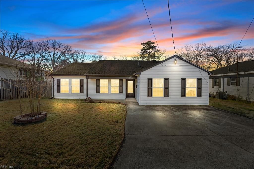 Photo of 1649 Michigan Avenue, Virginia Beach, VA 23454 (MLS # 10617490)