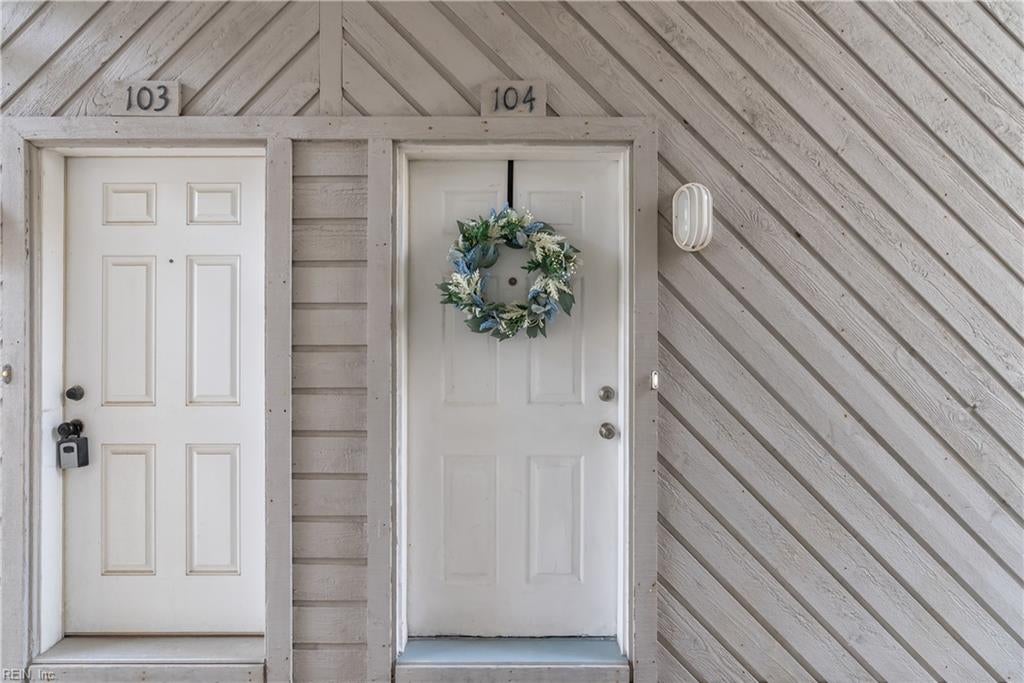Photo of 2312 Beach Haven Drive #104, Virginia Beach, VA 23451 (MLS # 10646595)