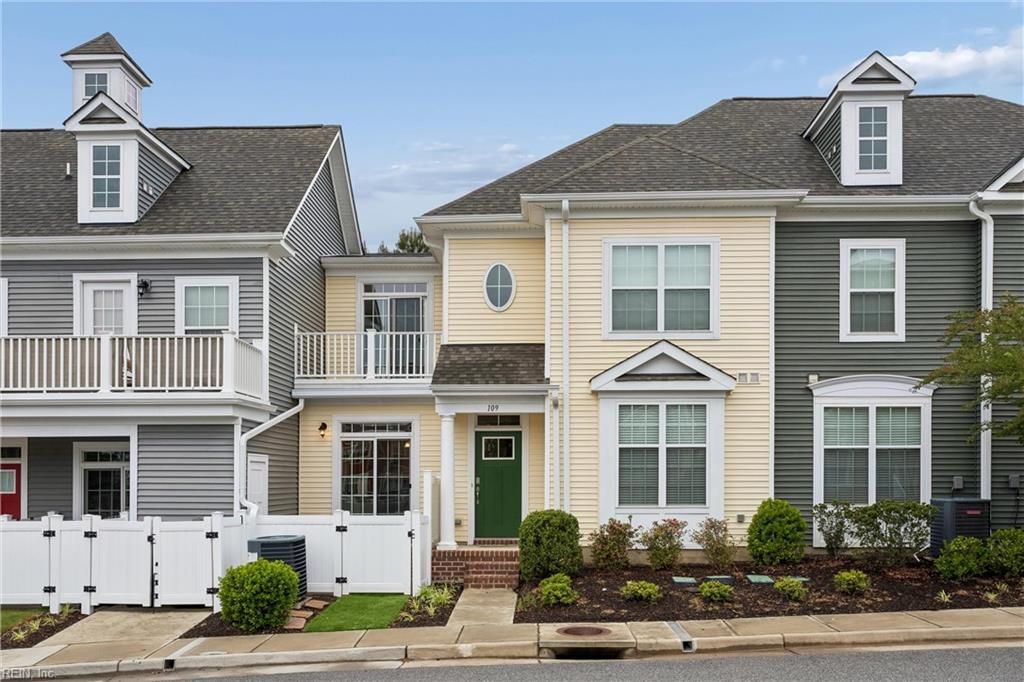 Photo of 109 Promenade Lane, Williamsburg, VA 23185 (MLS # 10633672)