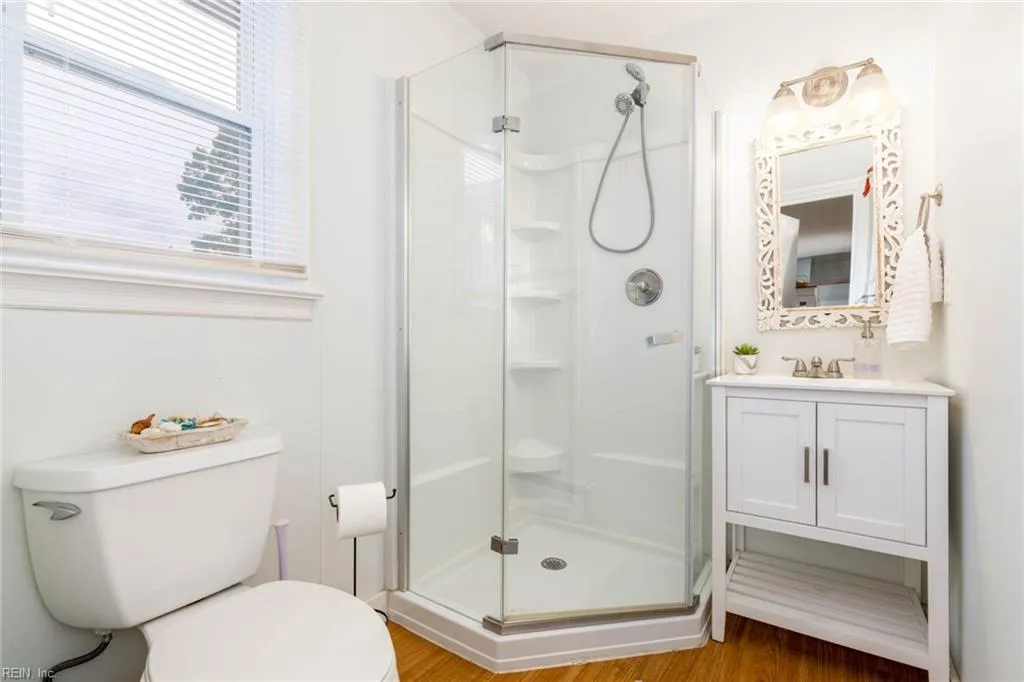 Norfolk, Virginia 23518, United States, 4 Bedrooms Bedrooms, ,2 BathroomsBathrooms,Residential,Pending,19644