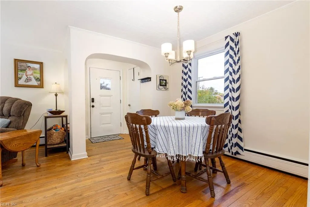 Norfolk, Virginia 23518, United States, 4 Bedrooms Bedrooms, ,2 BathroomsBathrooms,Residential,Pending,19644