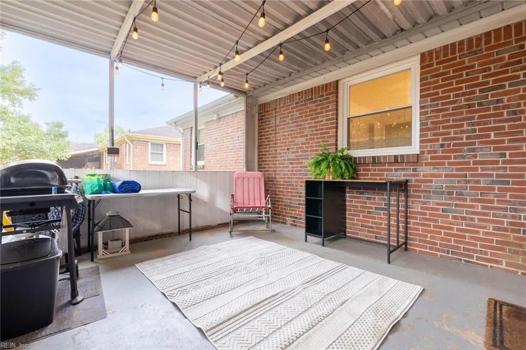 Norfolk, Virginia 23518, United States, 4 Bedrooms Bedrooms, ,2 BathroomsBathrooms,Residential,Pending,19644