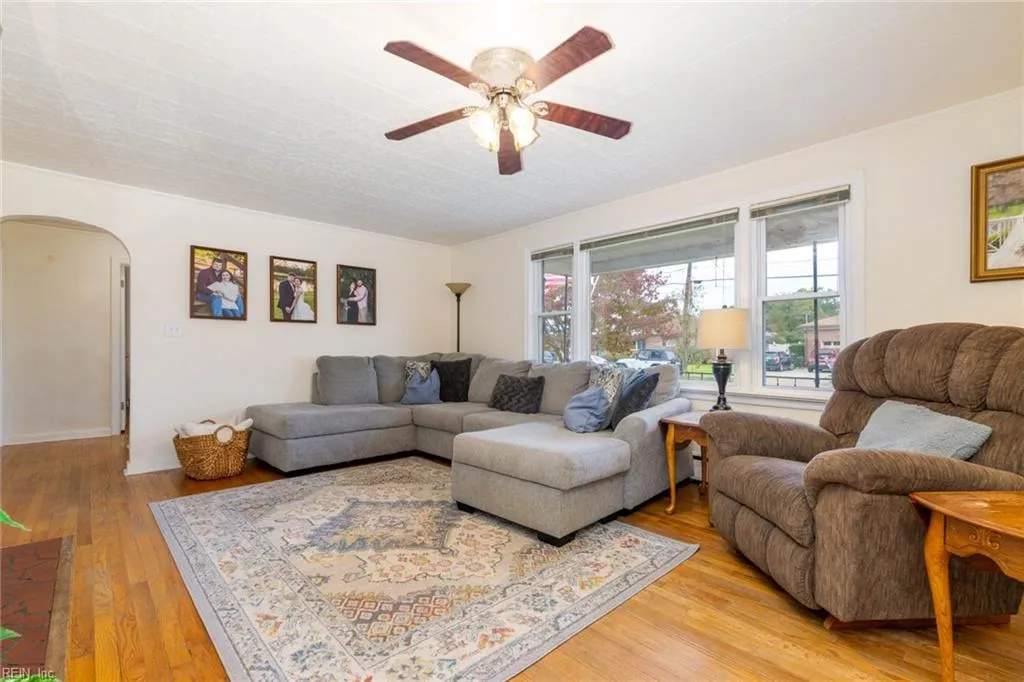 Norfolk, Virginia 23518, United States, 4 Bedrooms Bedrooms, ,2 BathroomsBathrooms,Residential,Pending,19644