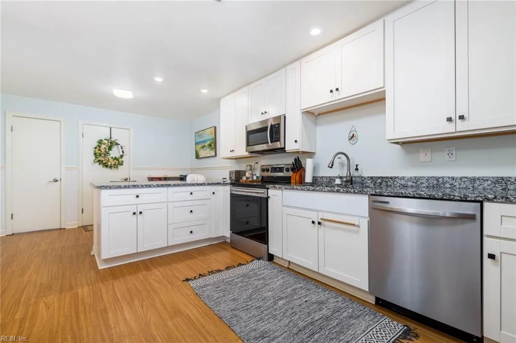 Norfolk, Virginia 23518, United States, 4 Bedrooms Bedrooms, ,2 BathroomsBathrooms,Residential,Pending,19644