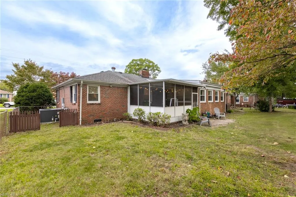 Norfolk, Virginia 23518, United States, 4 Bedrooms Bedrooms, ,2 BathroomsBathrooms,Residential,Pending,19644