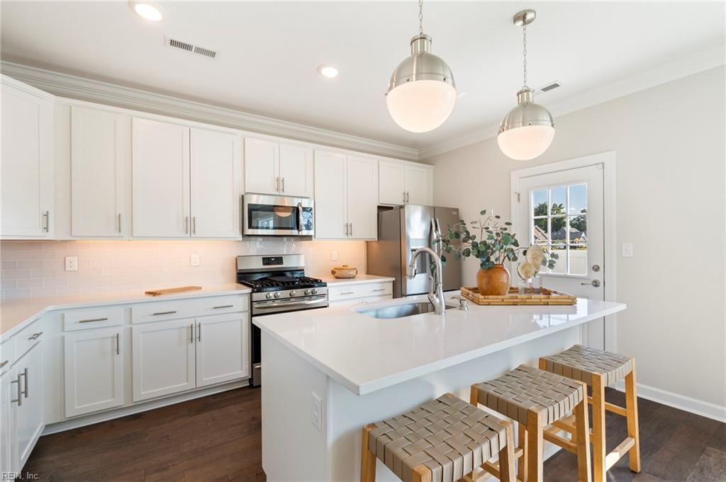 Photo of 903 Cooper Lane, Chesapeake, VA 23320 (MLS # 10612228)