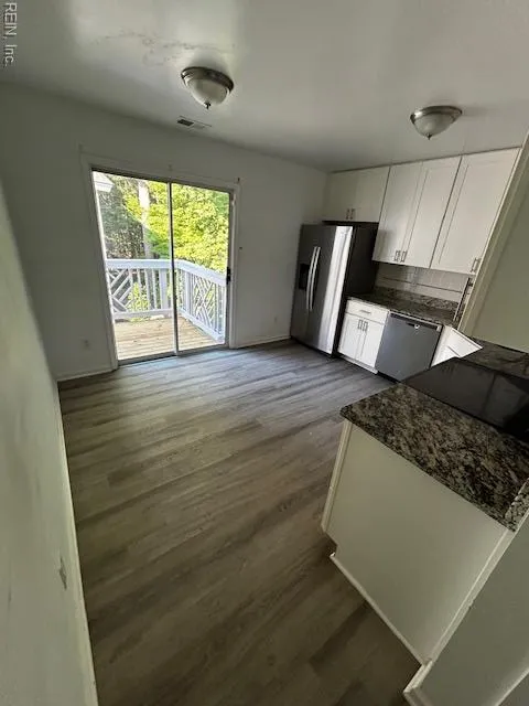 Chesapeake, Virginia 23320, United States, 3 Bedrooms Bedrooms, ,3 BathroomsBathrooms,Residential,Active,170099