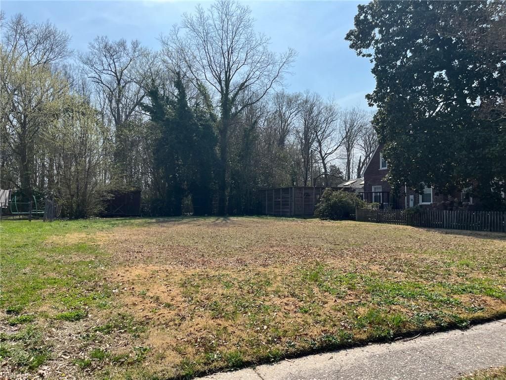 Photo of 1015 W Church Street, Elizabeth City, NC 27909 (MLS # 10624670)