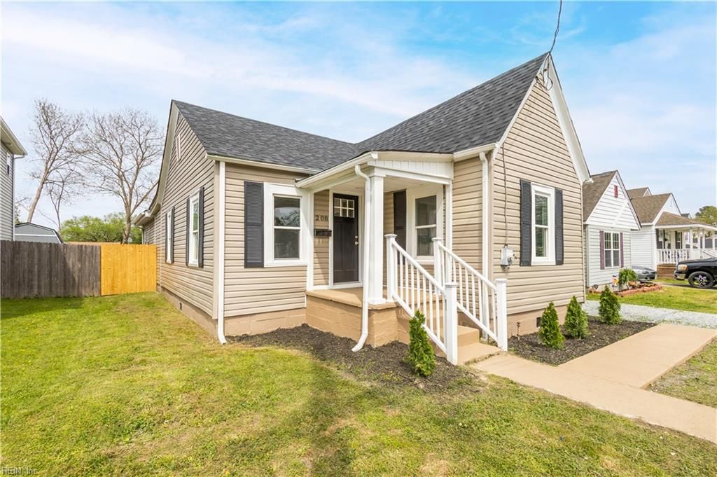 Photo of 208 Raleigh Avenue, Suffolk, VA 23434 (MLS # 10629894)