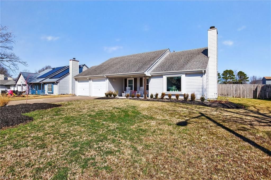 Photo of 1920 Falling Sun Circle, Virginia Beach, VA 23454 (MLS # 10621462)