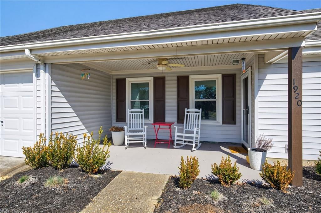 Photo of 1920 Falling Sun Circle, Virginia Beach, VA 23454 (MLS # 10621462)