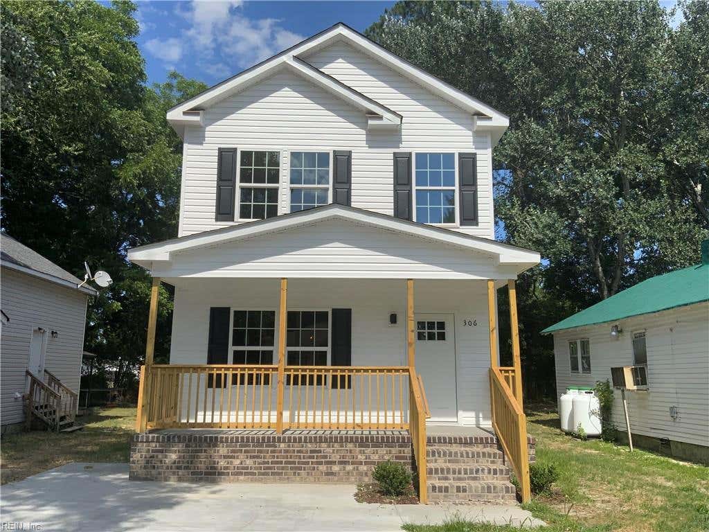 Photo of 308 N Lloyd St Street, Suffolk, VA 23434 (MLS # 10644995)