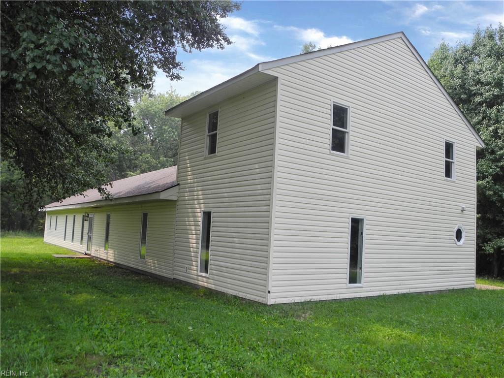 Photo of 4476 Noahs Lane, Gloucester, VA 23061 (MLS # 10652169)
