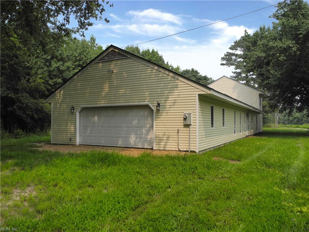 Photo of 4476 Noahs Lane, Gloucester, VA 23061 (MLS # 10652169)