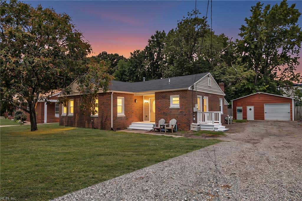 Photo of 104 Oak Street, Yorktown, VA 23693 (MLS # 10644910)