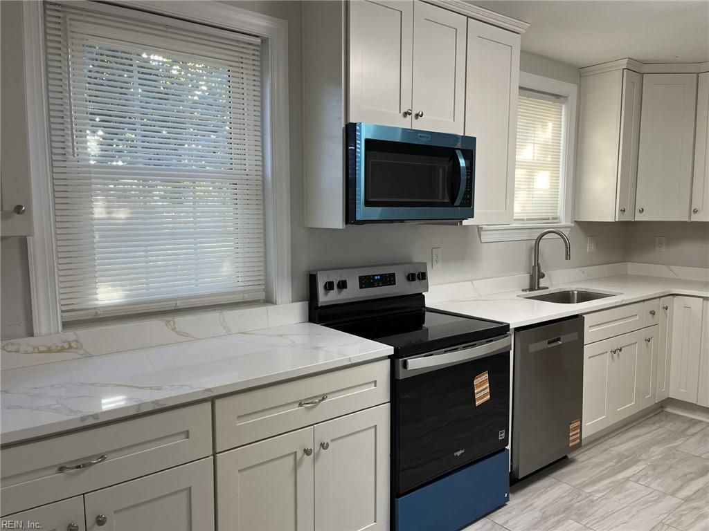 Photo of 412 West Road, Portsmouth, VA 23707 (MLS # 10614529)