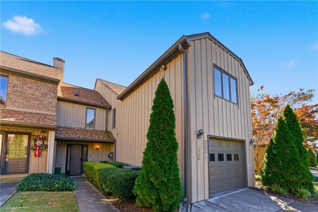 Photo of 4285 Hatton Point Lane, Portsmouth, VA 23703 (MLS # 10608454)