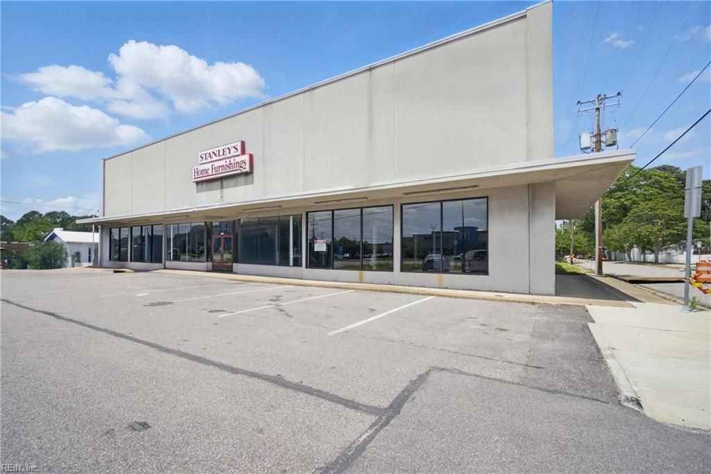 Photo of 6542 E Virginia Beach Boulevard Boulevard, Norfolk, VA 23502 (MLS # 10621186)