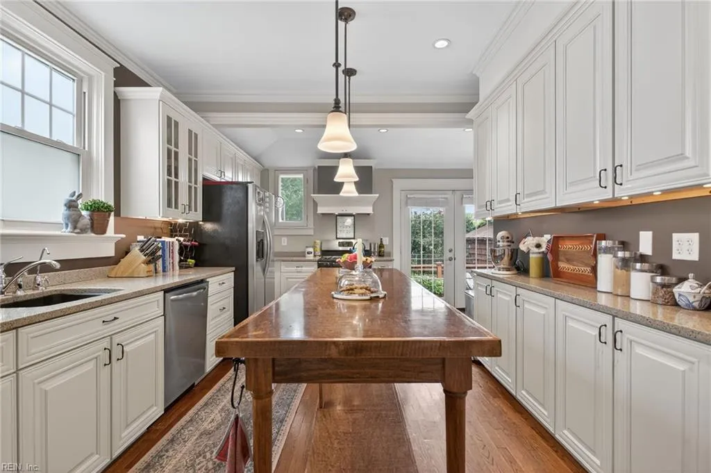 Norfolk, Virginia 23508, United States, 3 Bedrooms Bedrooms, ,2 BathroomsBathrooms,Residential,Active,189334