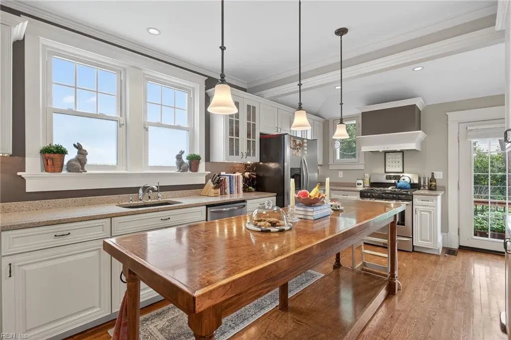 Norfolk, Virginia 23508, United States, 3 Bedrooms Bedrooms, ,2 BathroomsBathrooms,Residential,Active,189334