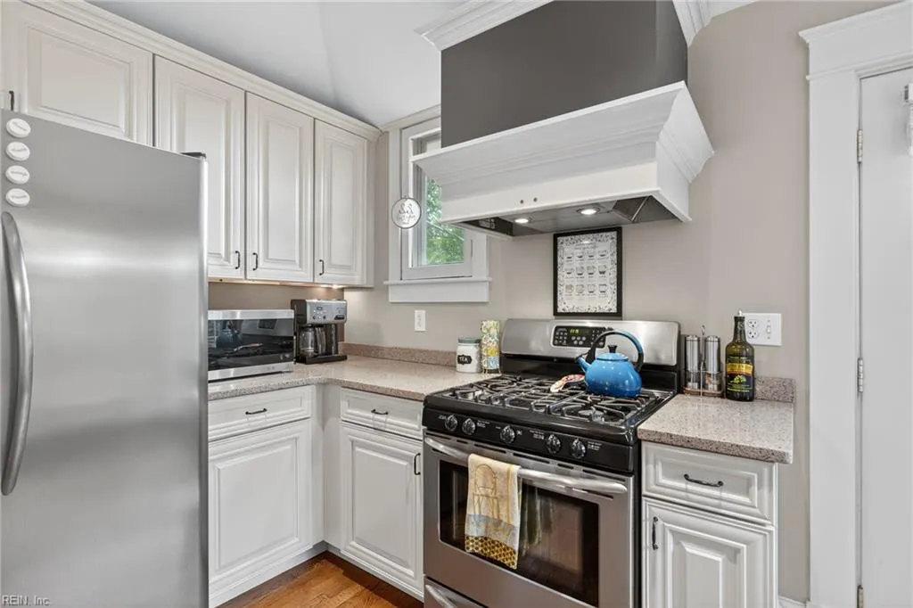 Norfolk, Virginia 23508, United States, 3 Bedrooms Bedrooms, ,2 BathroomsBathrooms,Residential,Active,189334