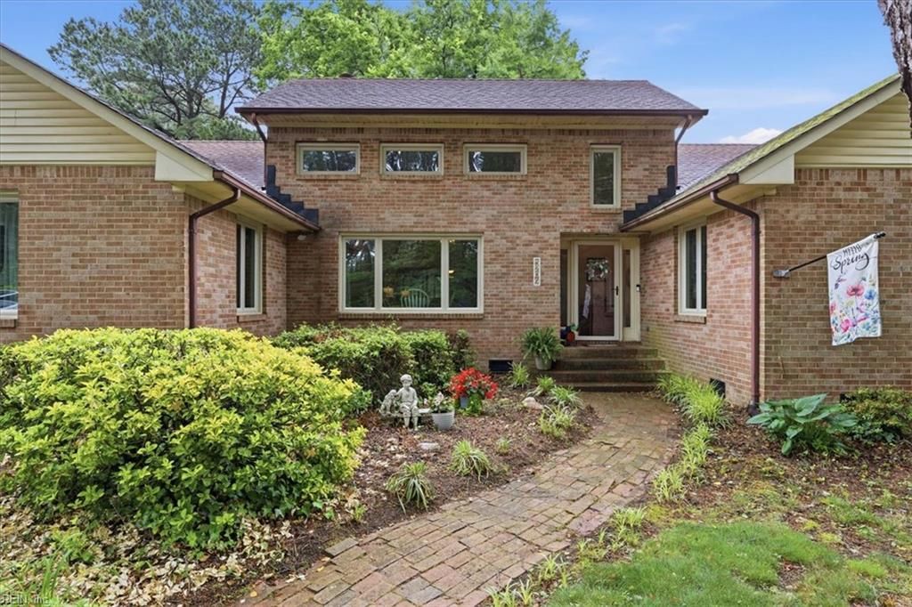 Photo of 5204 Lake Shores Road, Virginia Beach, VA 23455 (MLS # 10636452)