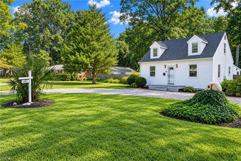 Photo of 282 Eastwood Dr Drive, Newport News, VA 23602 (MLS # 10655997)