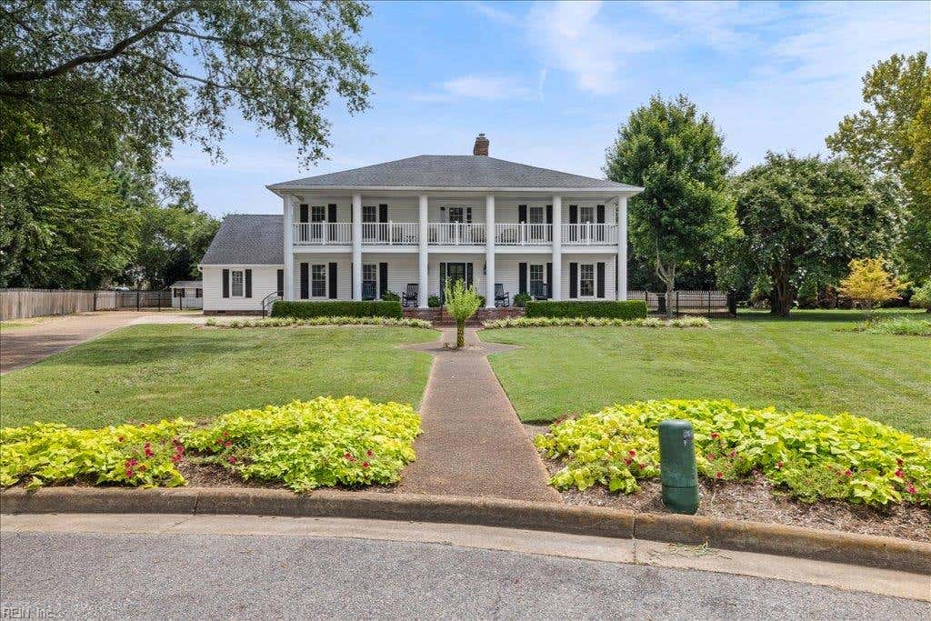 Photo of 1904 Thomas Bishop Court, Virginia Beach, VA 23454 (MLS # 10650718)