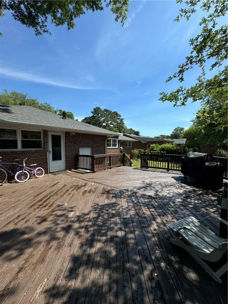 Norfolk, Virginia 23505, United States, 3 Bedrooms Bedrooms, ,2 BathroomsBathrooms,Residential,Active,116783