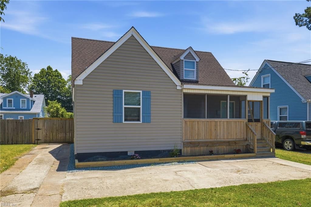 Photo of 2712 Tidewater Drive, Norfolk, VA 23509 (MLS # 10640568)