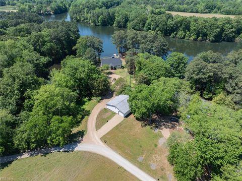 Single Family Residence in Smithfield VA 8542 Tormentors Lane 46.jpg