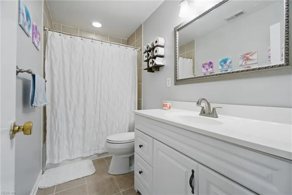 Portsmouth, Virginia 23703, United States, 3 Bedrooms Bedrooms, ,2 BathroomsBathrooms,Residential,Active,136662