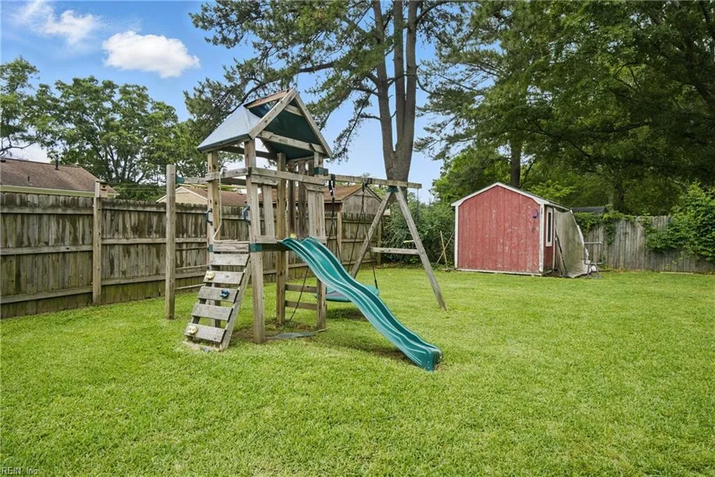 Portsmouth, Virginia 23703, United States, 3 Bedrooms Bedrooms, ,2 BathroomsBathrooms,Residential,Active,136662